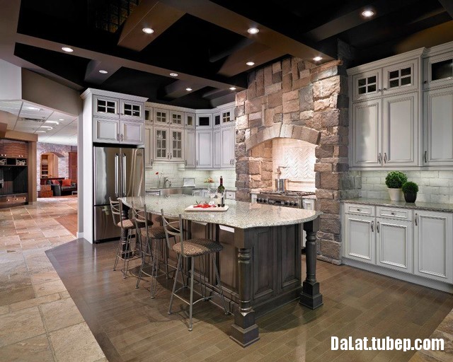 traditional kitchen cabinets 38 Tủ bếp cổ điển gỗ Giáng Hương VN sơn men chữ L có đảo   GLCDT06