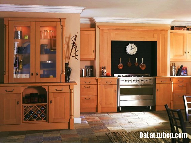 tu bep go tu nhien 33 Tủ bếp gỗ Xoan Đào chữ I truyền thống   DLTNT01