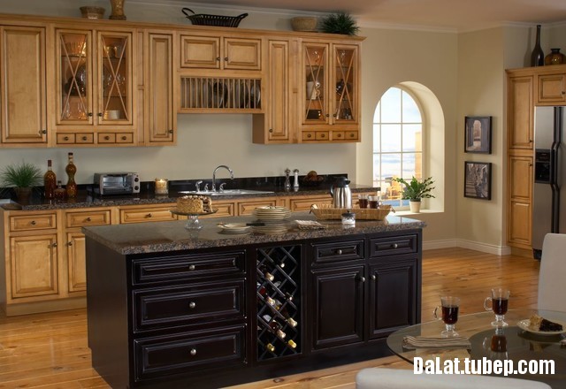 tu bep go tu nhien 36 Tủ bếp gỗ Gỏ đỏ chữ I truyền thống có bàn đảo   DLTNT04