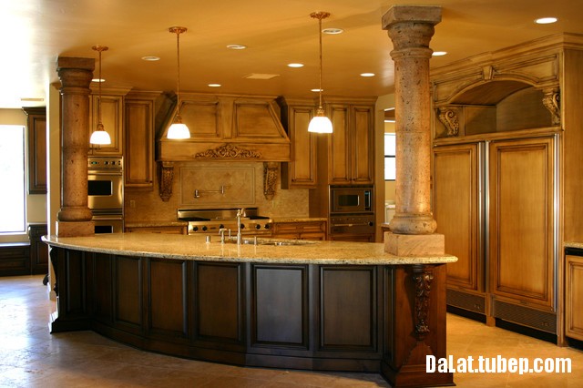 tu bep go tu nhien 39 Tủ bếp gỗ Xoan Đào chữ I có bàn đảo cong   DLTNT08