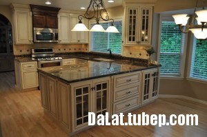 traditional-kitchen-cabinets 35