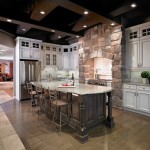 traditional-kitchen-cabinets 38